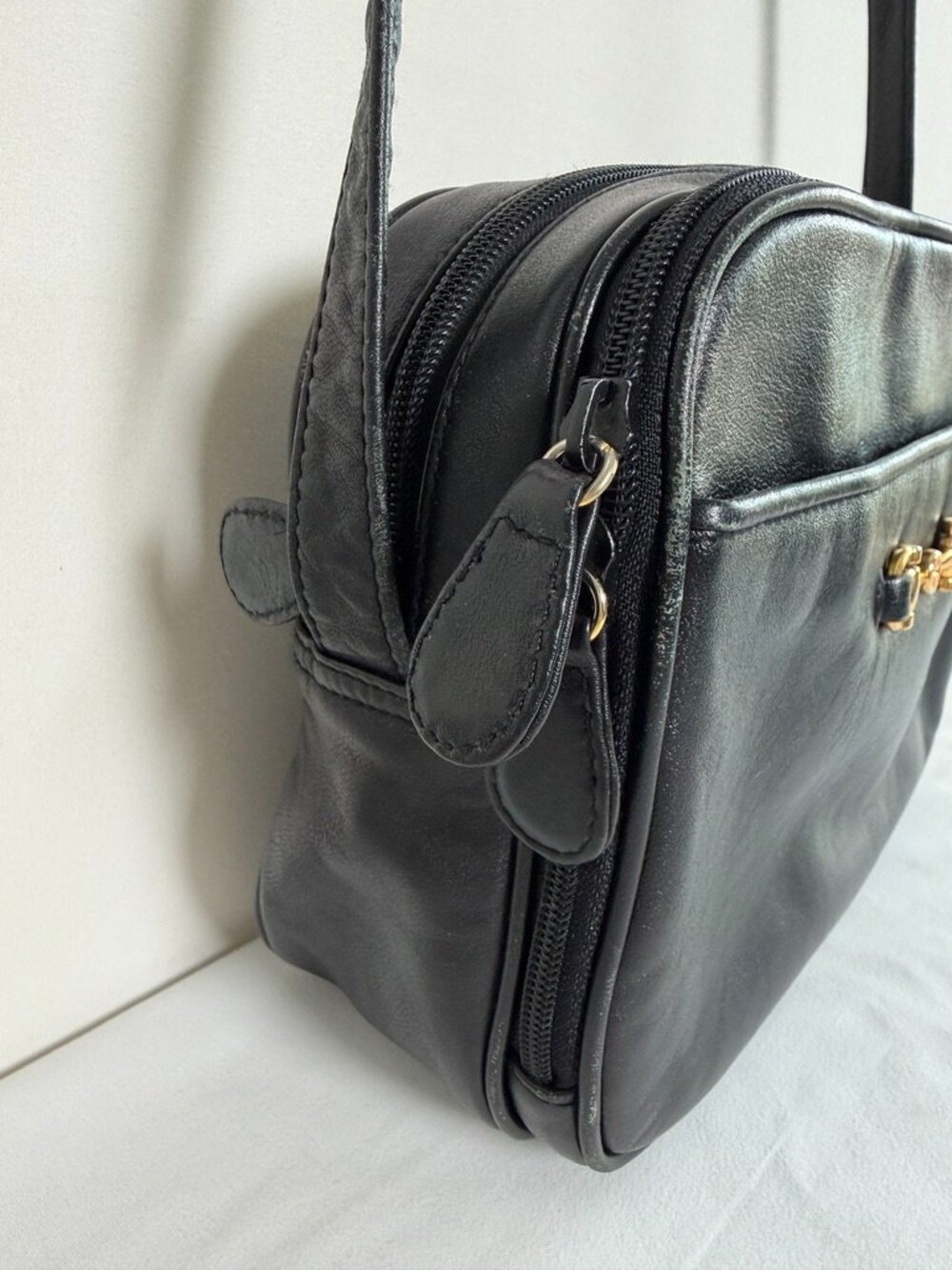 ETIENNE AIGNER Black Leather Crossbody Camera Bag Vintage - Picture 6 of 16
